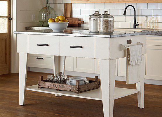 0925_farmhouse_kitchen_island